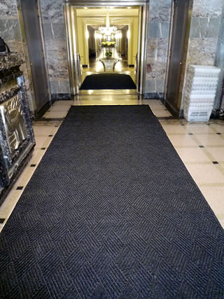 FloorGuard Diamond - WaterHog Style Commercial Entrance Mat - Charcoal FloorGuard Diamond - WaterHog Style Commercial Entrance Mat - Charcoal