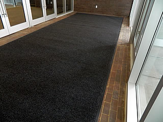 OmniTrac Premium Grade Commercial Entrance Mat OmniTrac Premium Grade Commercial Entrance Mat