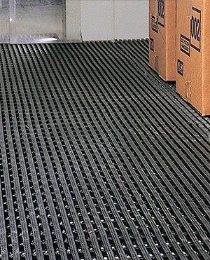 Safety Grid Diamond - Slip Resistant Drainage Matting - Work Setting Safety Grid Diamond - Slip Resistant Drainage Matting - Work Setting