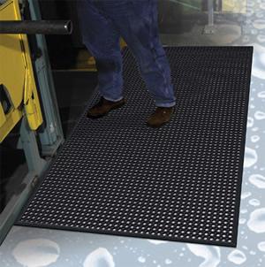 WorkStep - All Rubber Commercial Industrial Work Safety Mat - Product Usage Photo WorkStep - All Rubber Commercial Industrial Work Safety Mat - Product Usage Photo